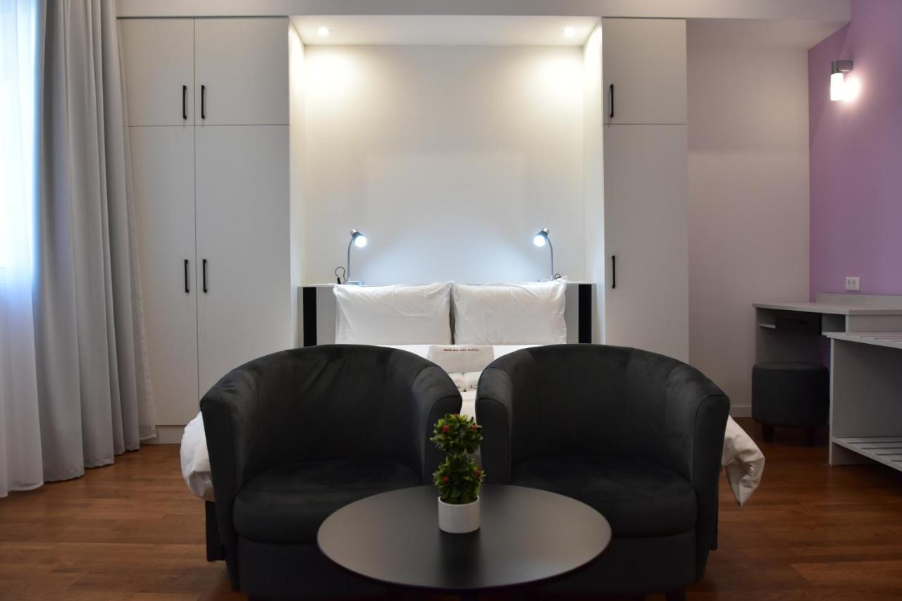 Osten Art Hotel スコピエ エクステリア 写真