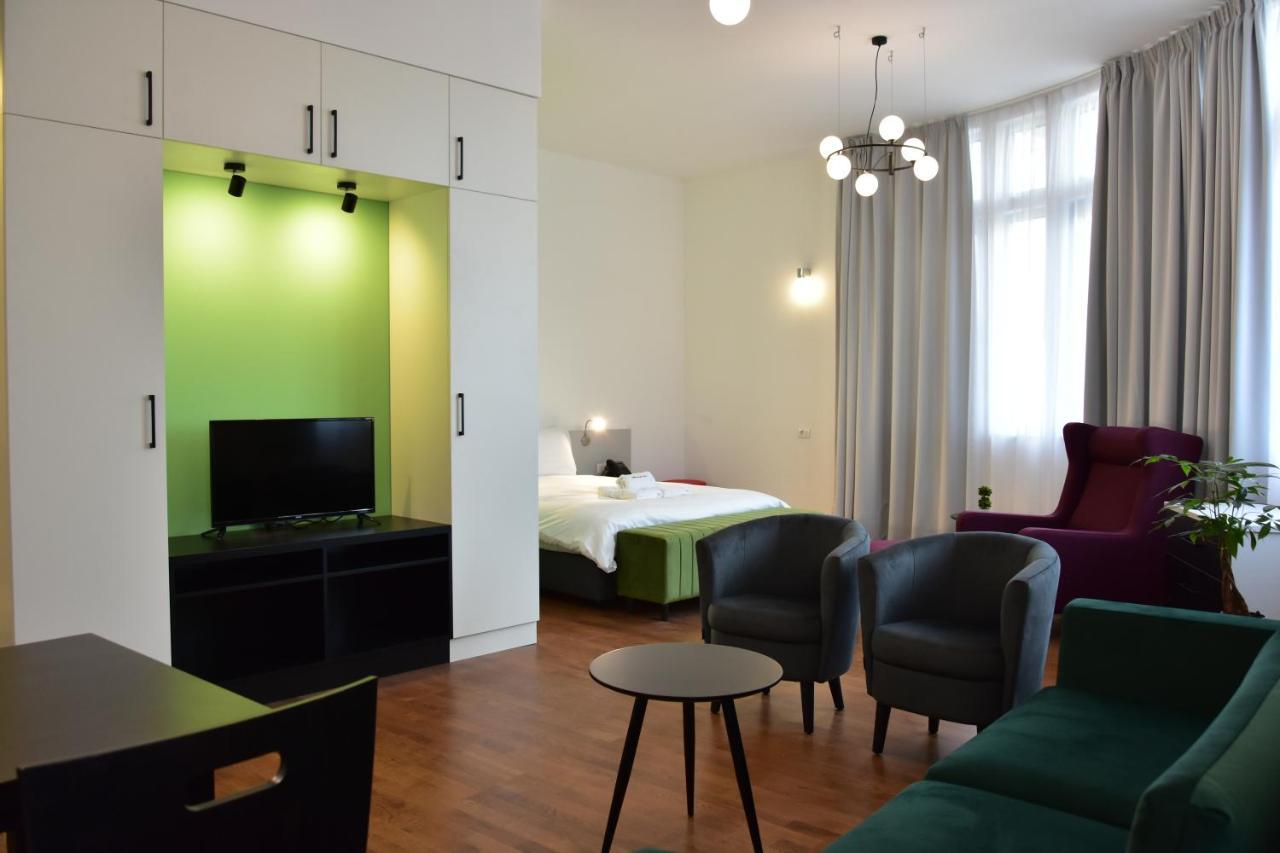Osten Art Hotel スコピエ エクステリア 写真