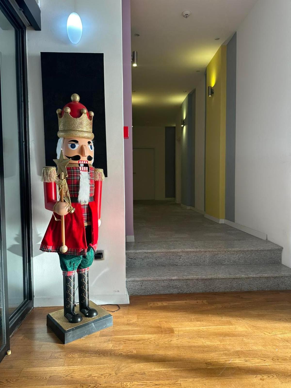 Osten Art Hotel スコピエ エクステリア 写真