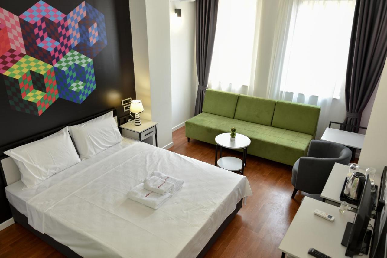 Osten Art Hotel スコピエ エクステリア 写真